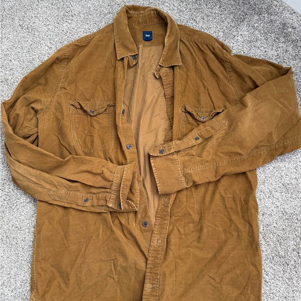 GAP Men's Corduroy Shirt Jacket in Camel Brown
